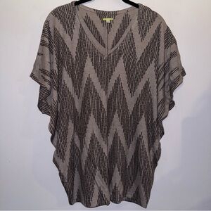 Gianni Bini women’s size small top gray